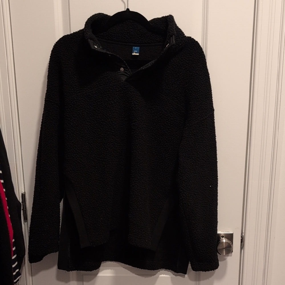 Cozy Black Women's Sherpa Oversized Pullover